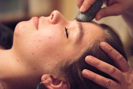 Rejuvenating Face Massage with Hot Stones